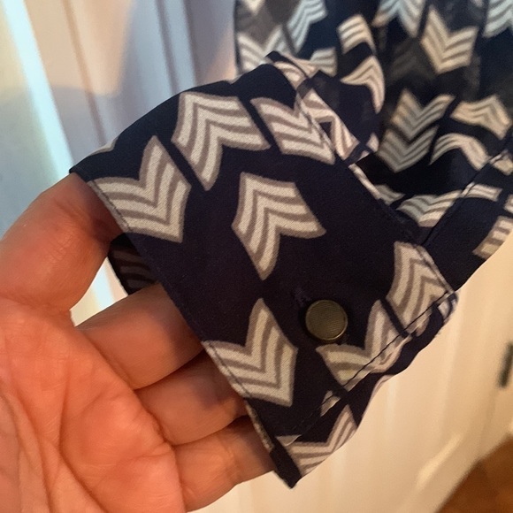 a.n.a Long sleeve Blue & White Blouse Size L #015 - Picture 5 of 11